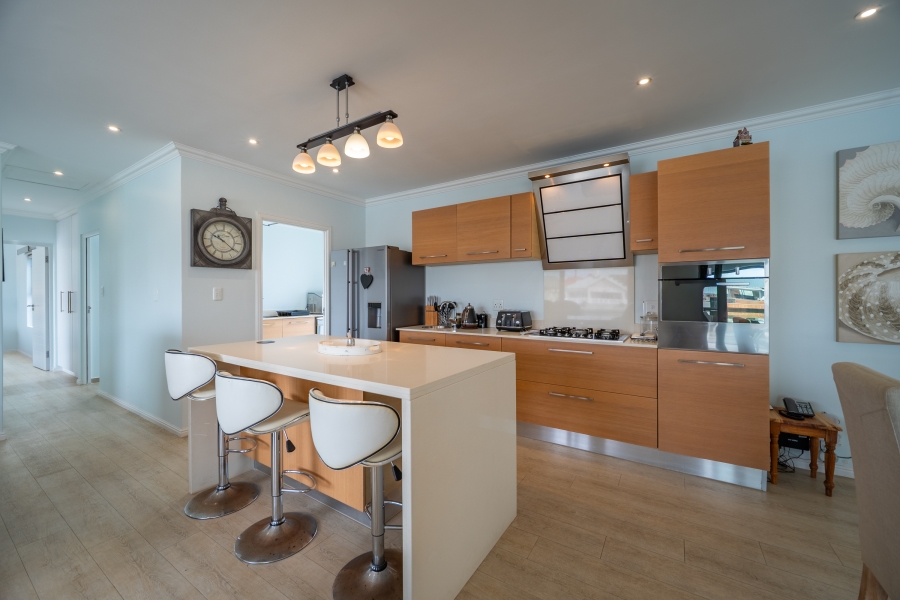 5 Bedroom Property for Sale in Marina Martinique Eastern Cape